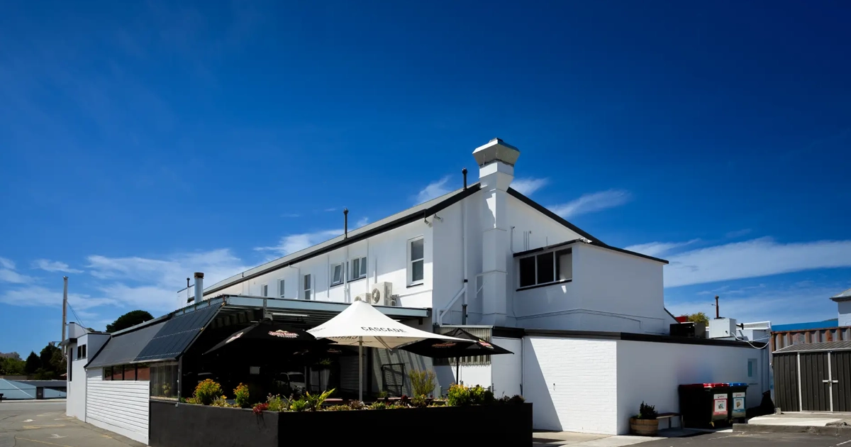 Syntax Dining – Best Pub Dining in Hobart at Dr Syntax Hotel